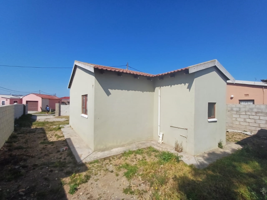 2 Bedroom Property for Sale in Zwide Eastern Cape
